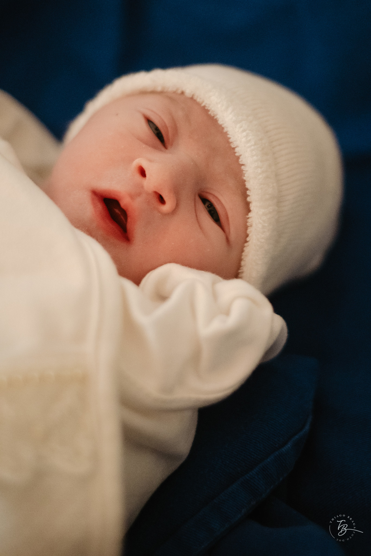 Fotografia de parto normal, na maternidade ilha por Thiago Braga