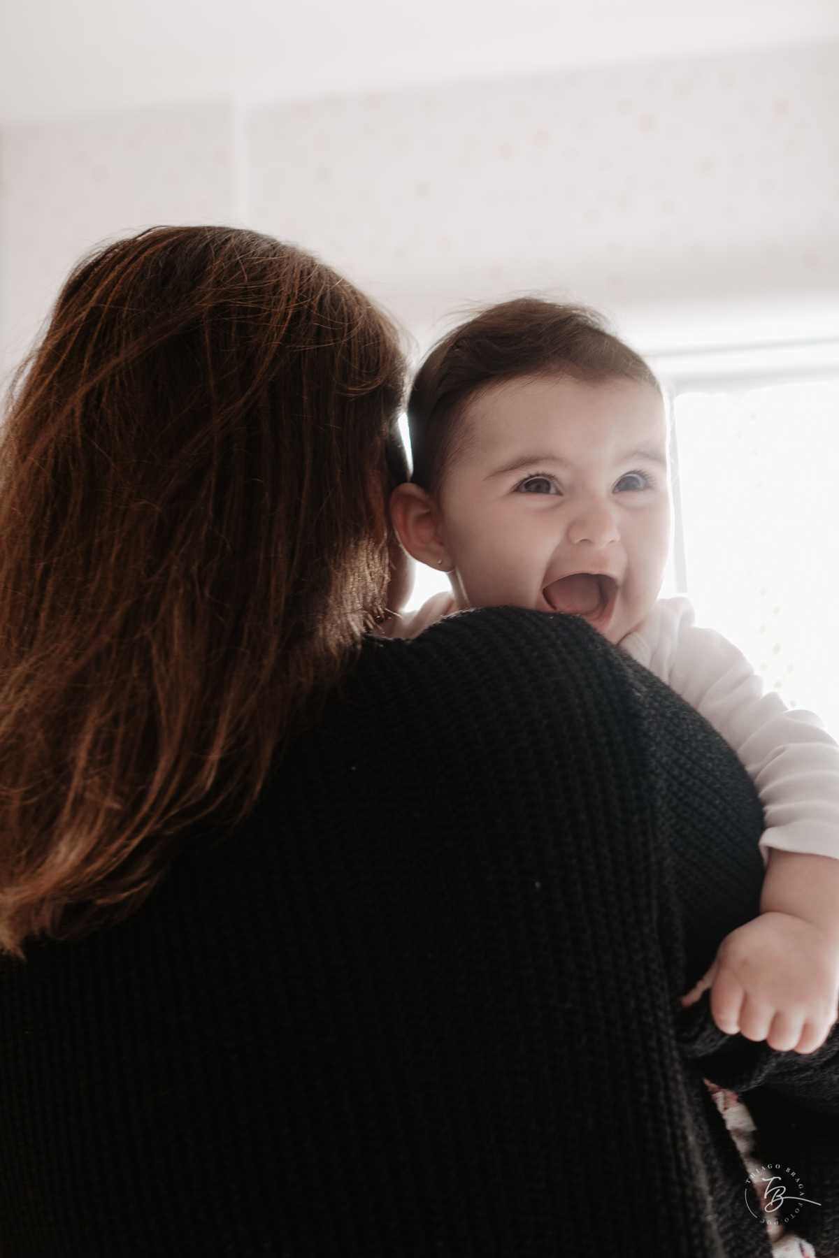Ensaio de família, acompanhamento bebê, lifestyle, 6 meses da Sofia por Thiago Braga Fotografia.