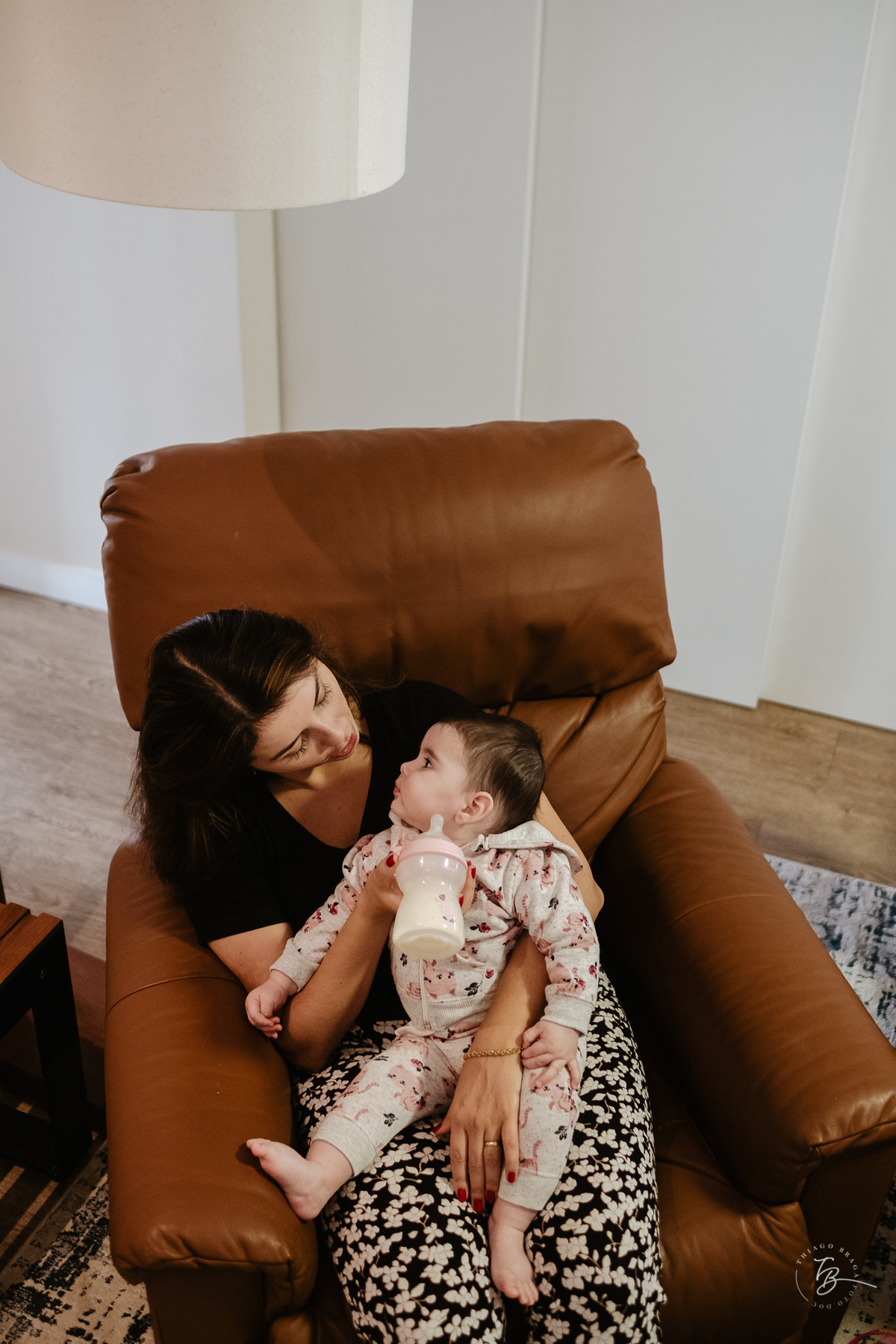 Ensaio de família, acompanhamento bebê, lifestyle, 6 meses da Sofia por Thiago Braga Fotografia.