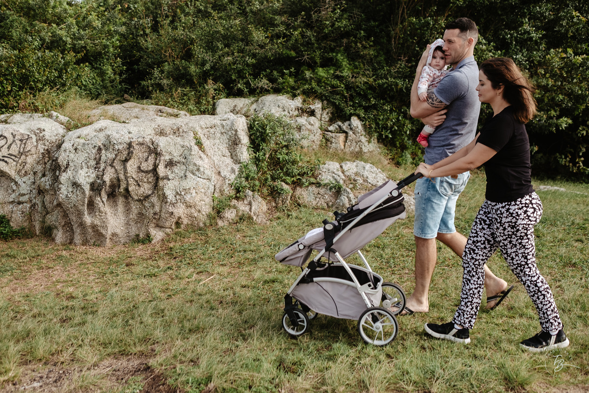 Ensaio de família, acompanhamento bebê, lifestyle, 6 meses da Sofia por Thiago Braga Fotografia.