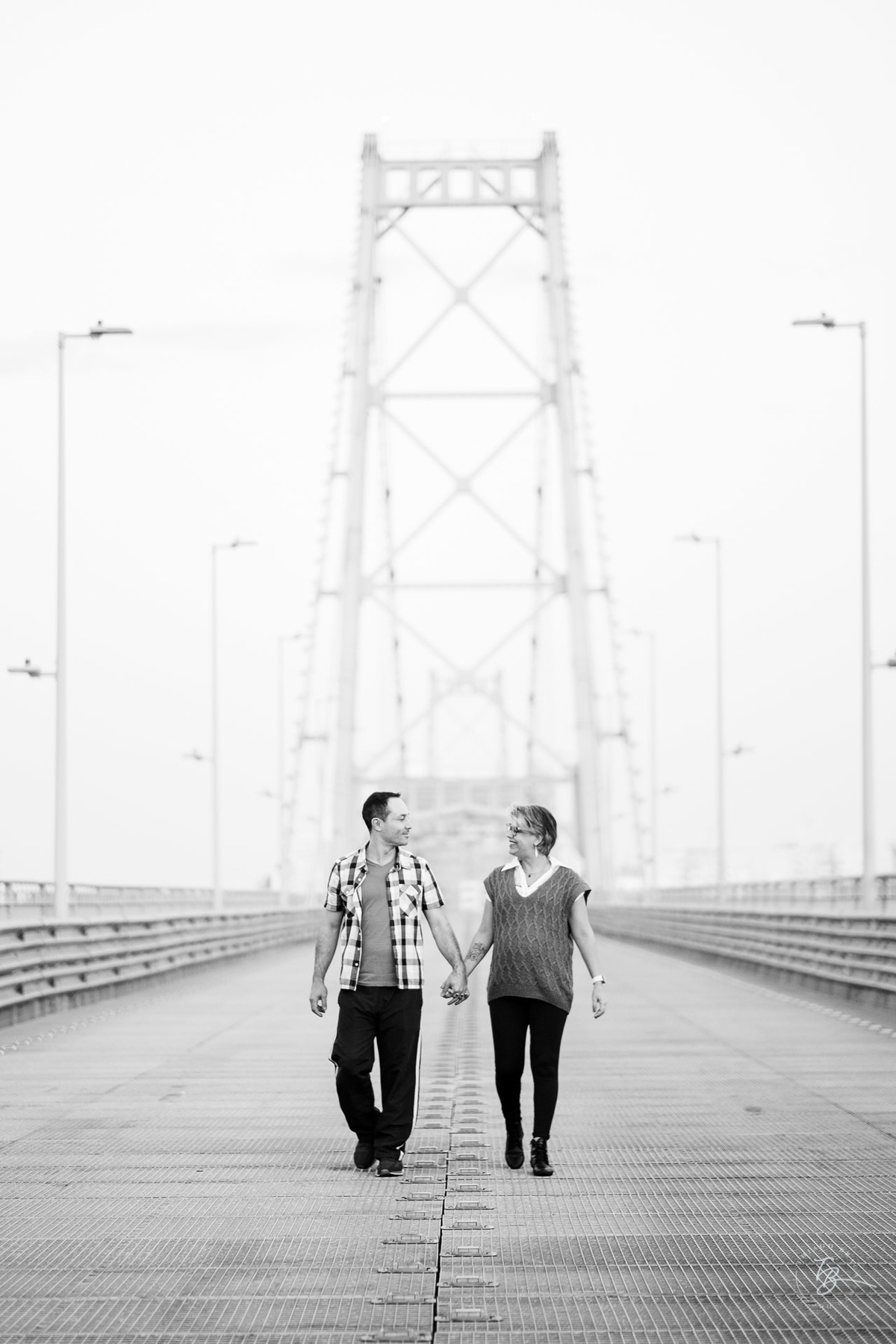 Ensaio gestante na ponte Hercílio Luz em Florianópolis por Thiago Braga fotografia