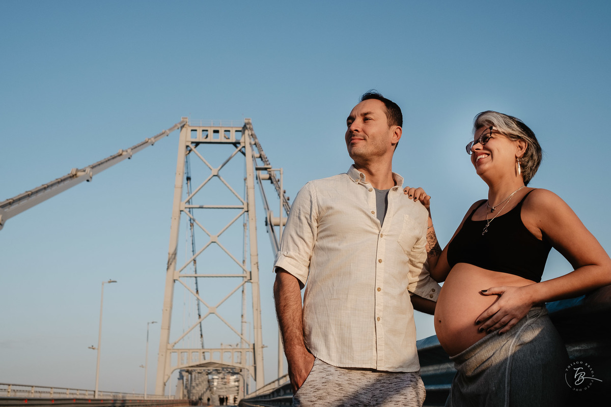 Ensaio gestante na ponte Hercílio Luz em Florianópolis por Thiago Braga fotografia