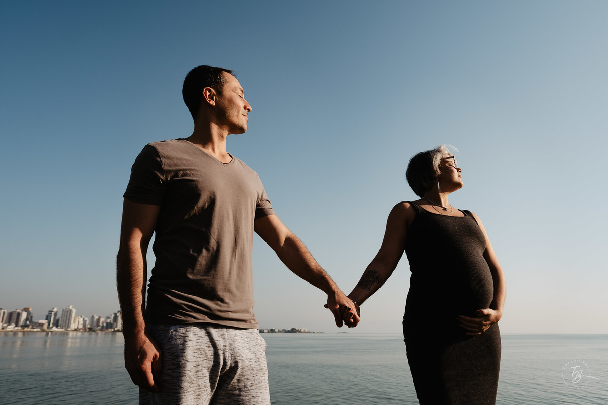 Ensaio gestante na ponte Hercílio Luz em Florianópolis por Thiago Braga fotografia