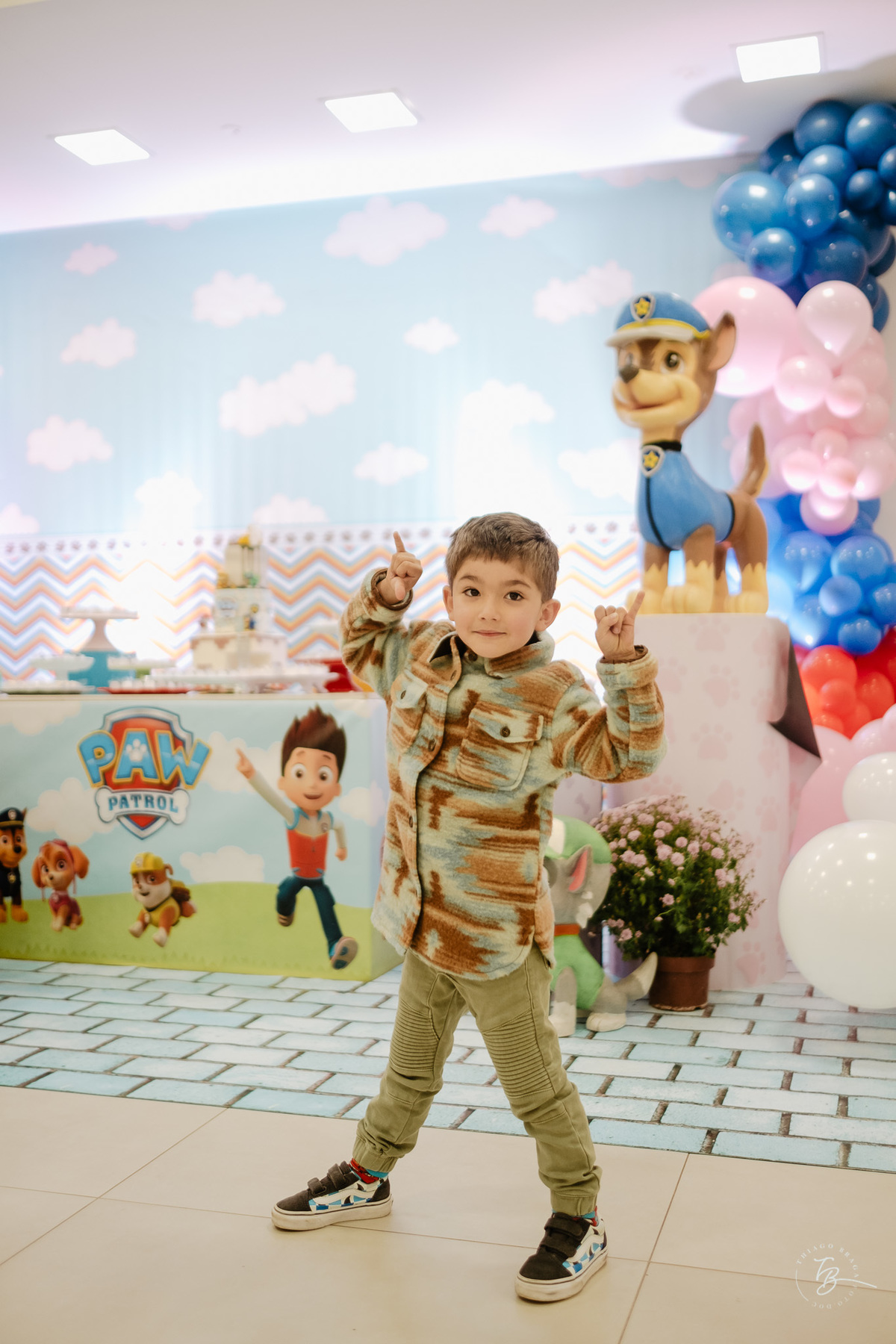 Aniversário infantil no espaço conceito