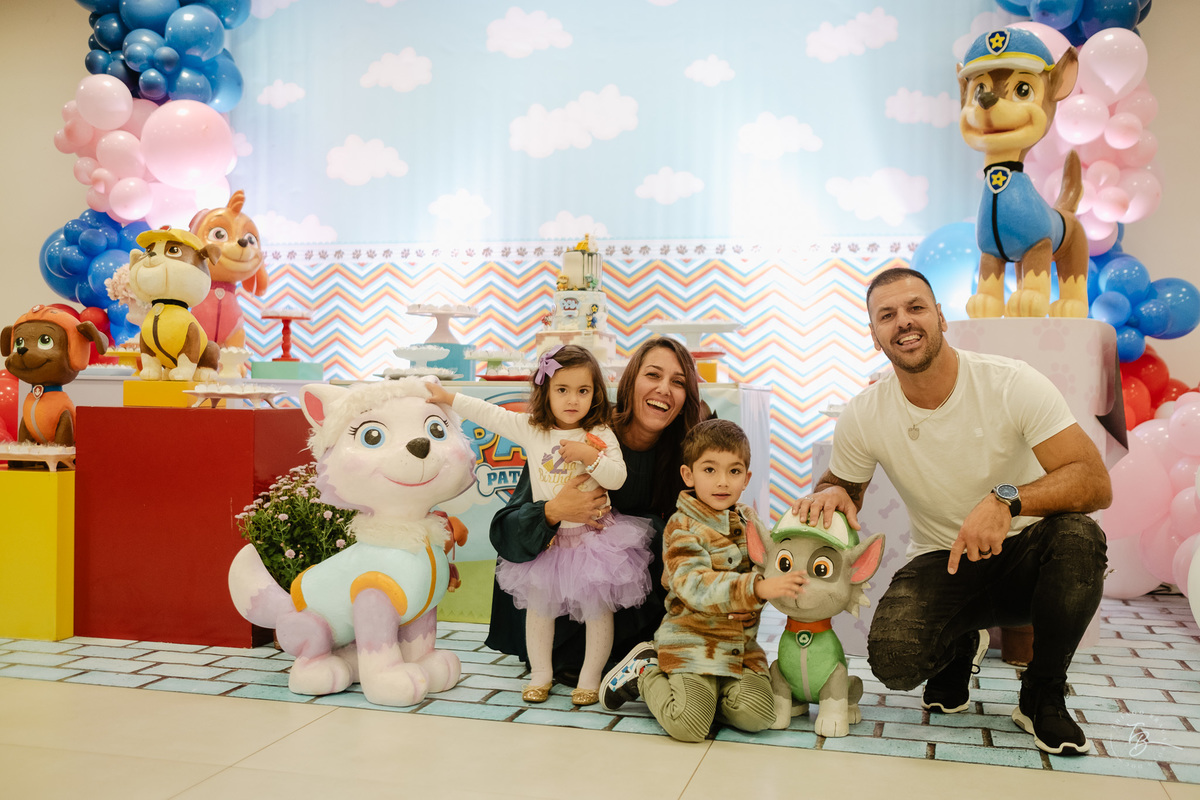 Aniversário infantil no espaço conceito