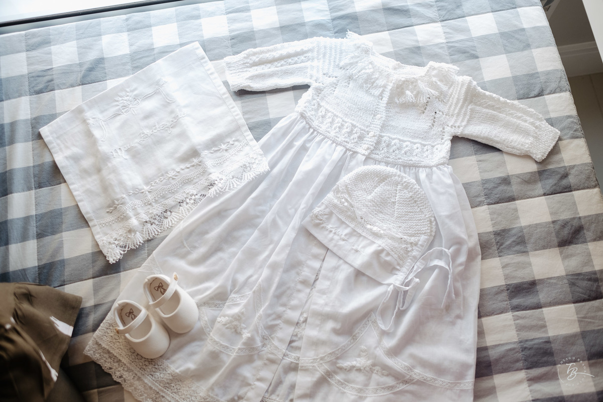 O dia do batizado da Bianca na igreja do colégio Catarinense em Florianópolis/Sc por Thiago Braga fotografia.