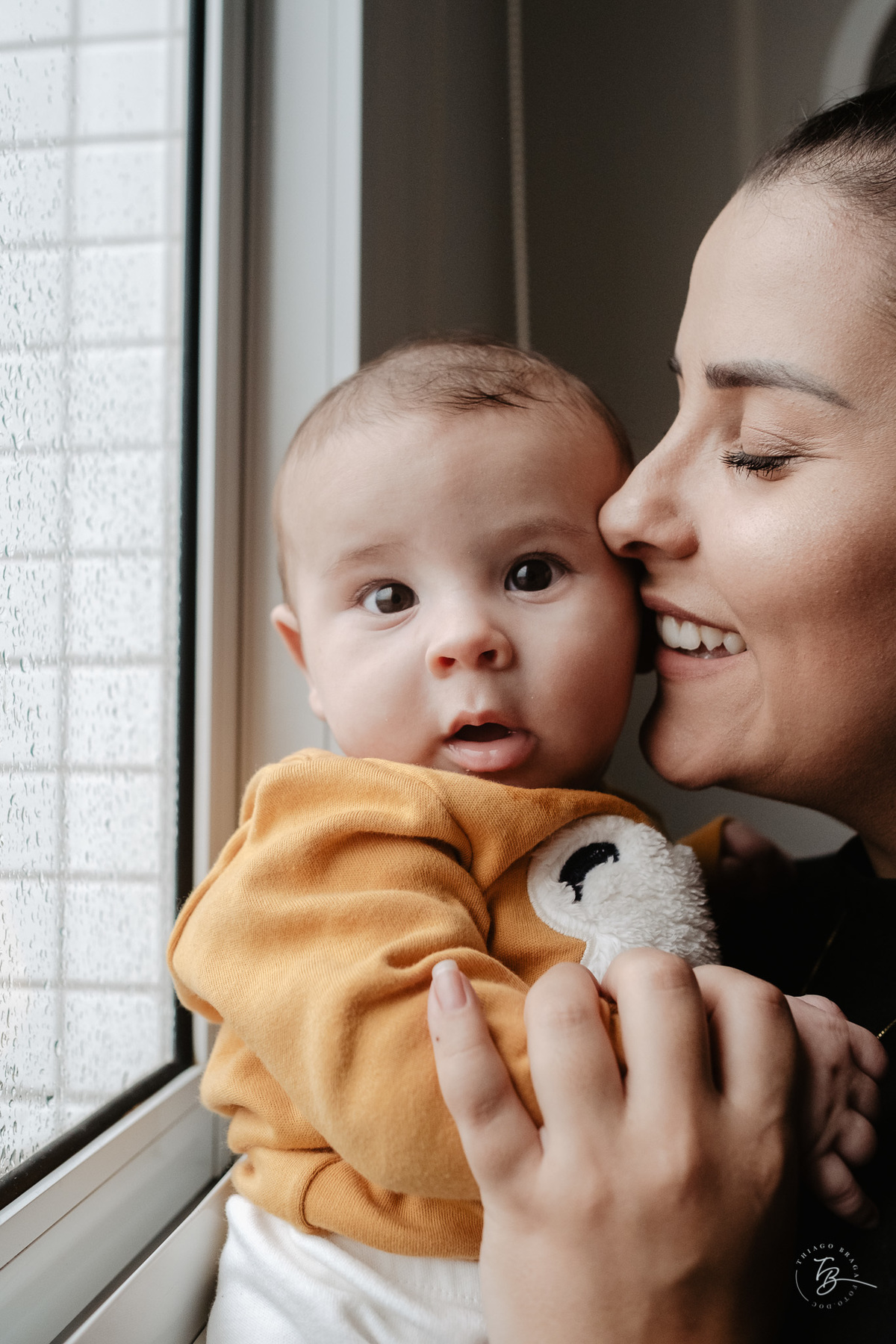 Ensaio em casa, de acompanhamento do bebê, 4 meses do Nikolas, em Palhoça-Sc, por Thiago Braga Fotografia.