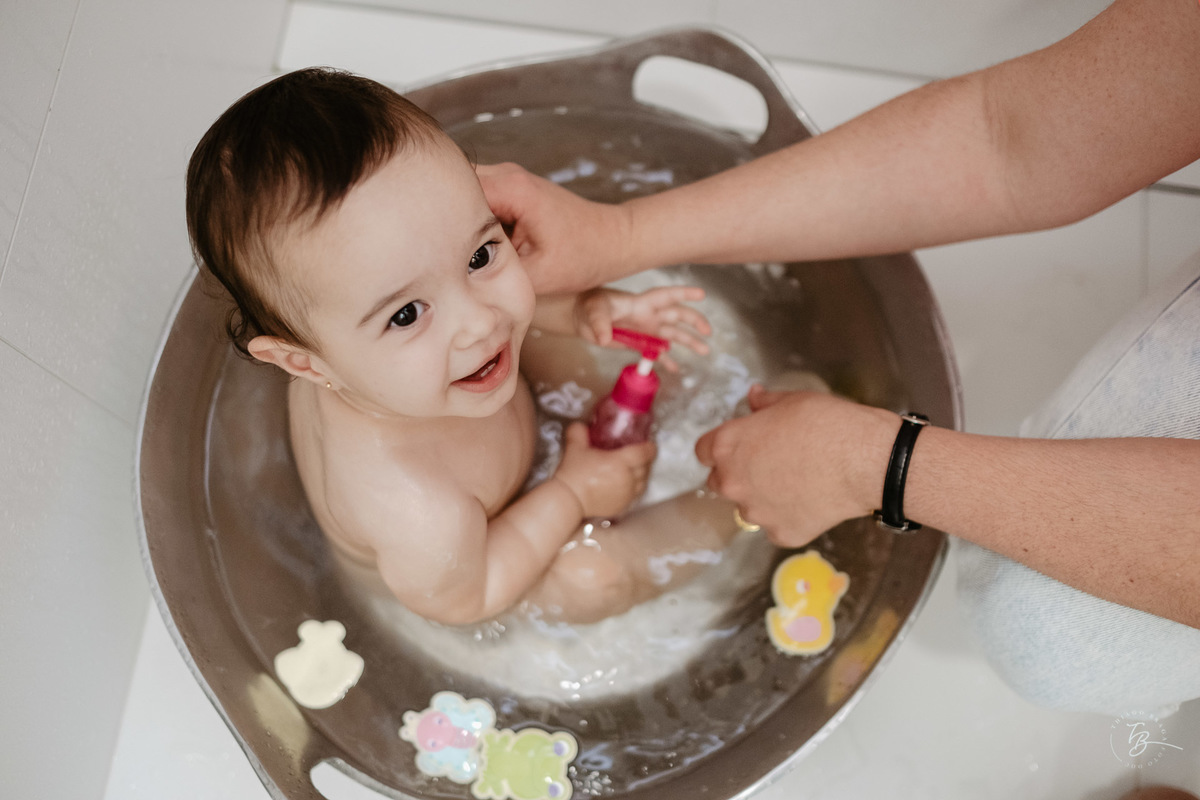 aniversário documental em jurere, primeiro aninho da Marina, por Thiago Braga Fotografia