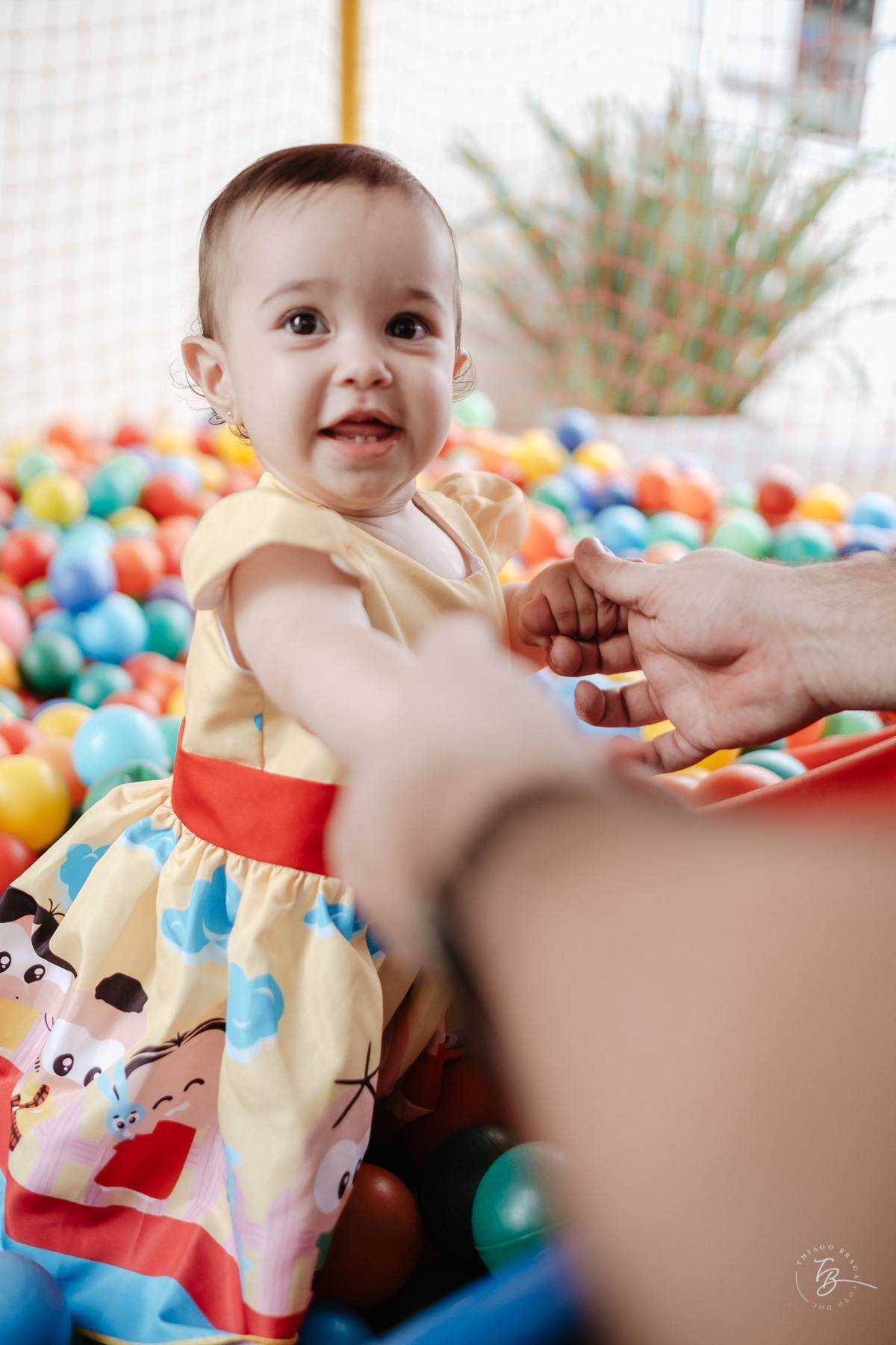 aniversário documental em jurere, primeiro aninho da Marina, por Thiago Braga Fotografia