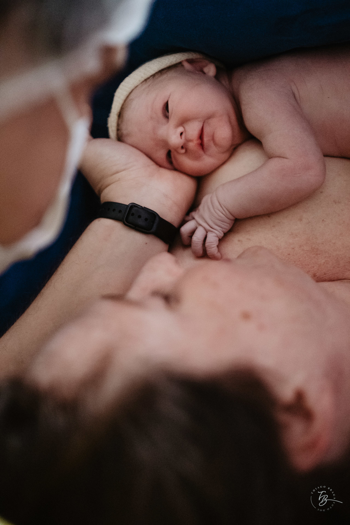 Fotografia de nascimento, parto humanizado na maternidade Santa Helena por Thiago Braga fotografia