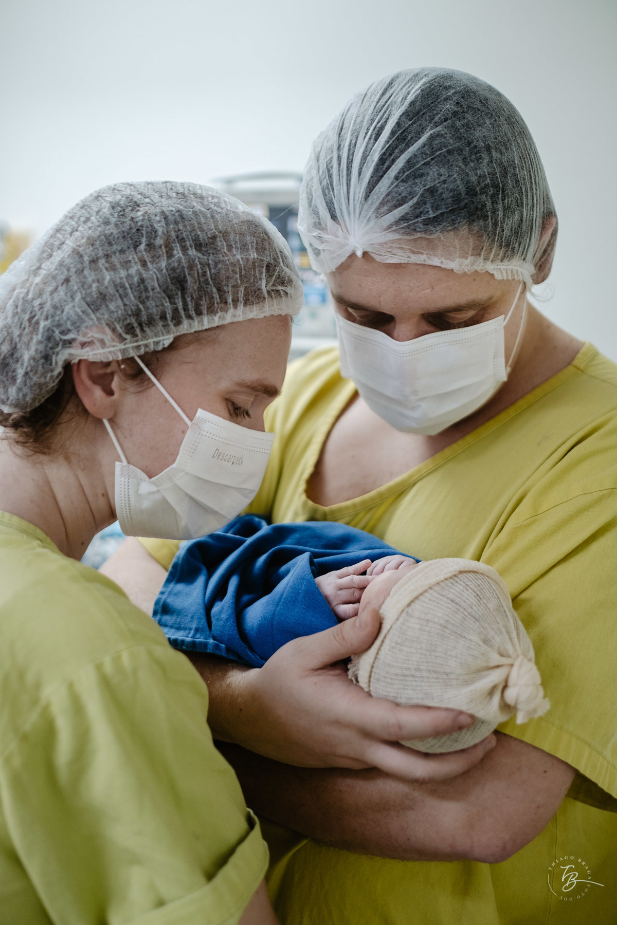 Fotografia de nascimento, parto humanizado na maternidade Santa Helena por Thiago Braga fotografia