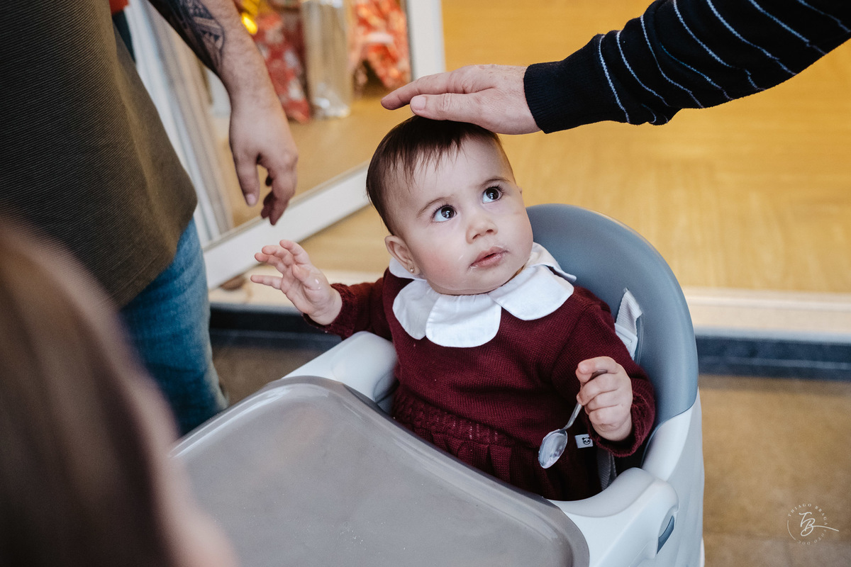o dia do aniversário da Cecília, aniversário em casa, documental de família por Thiago Braga