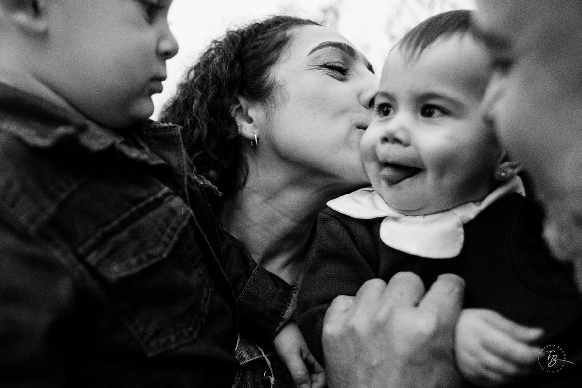 o dia do aniversário da Cecília, aniversário em casa, documental de família por Thiago Braga