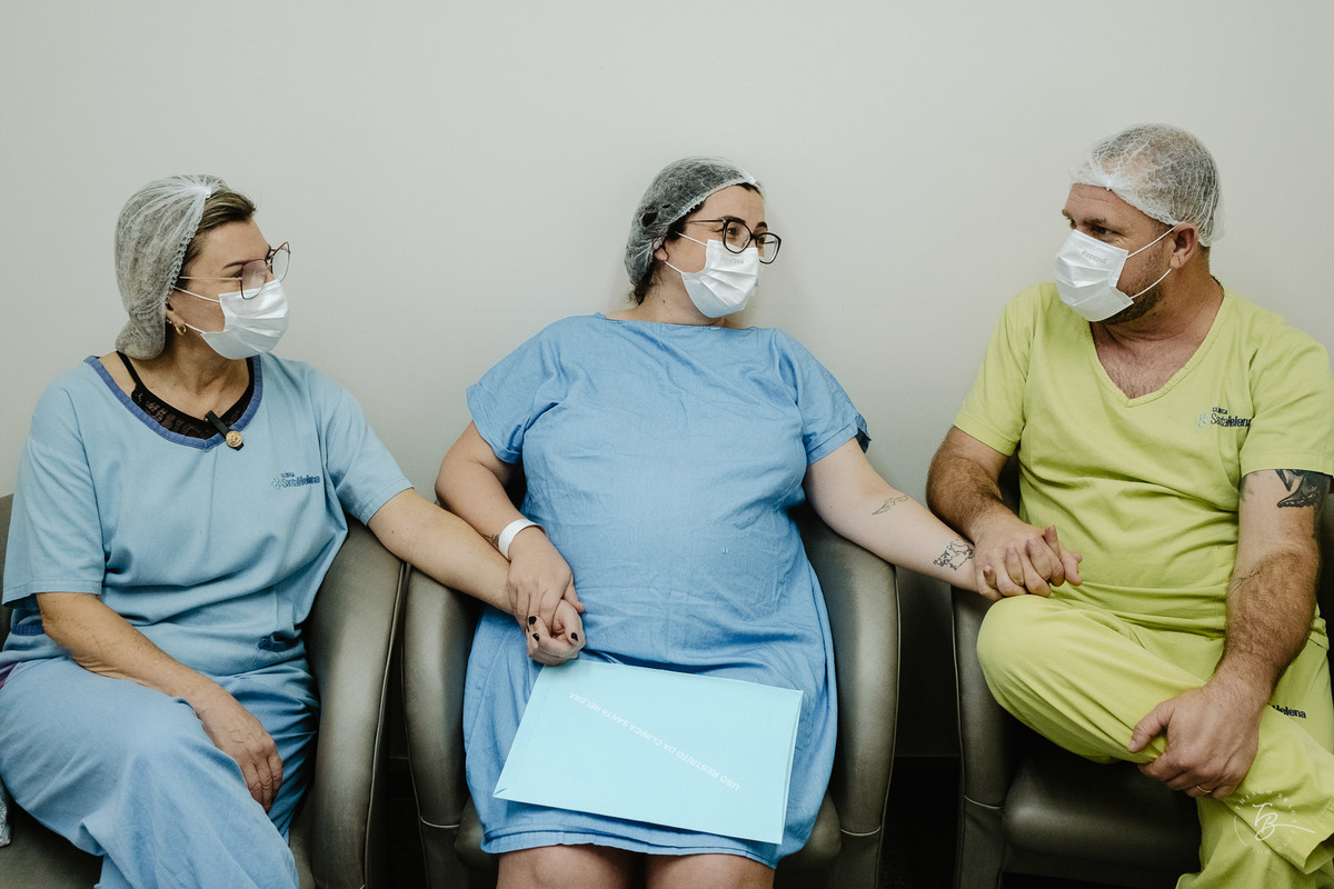 Fotografia de Parto cesárea na maternidade Santa Helena, em Florianópolis - SC
