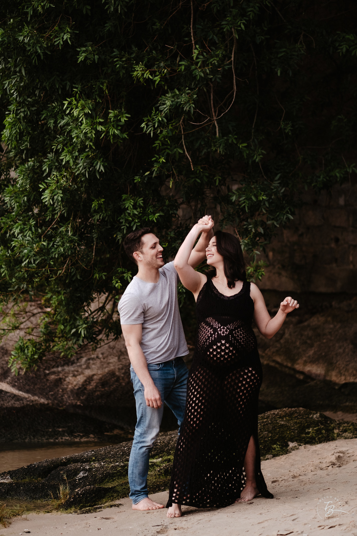 ensaio gestante em casa e na praia, espera pela Agatha, por Thiago Braga fotografia