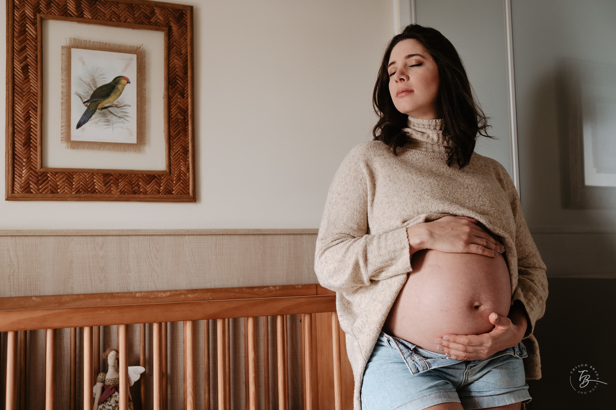 ensaio gestante em casa e na praia, espera pela Agatha, por Thiago Braga fotografia