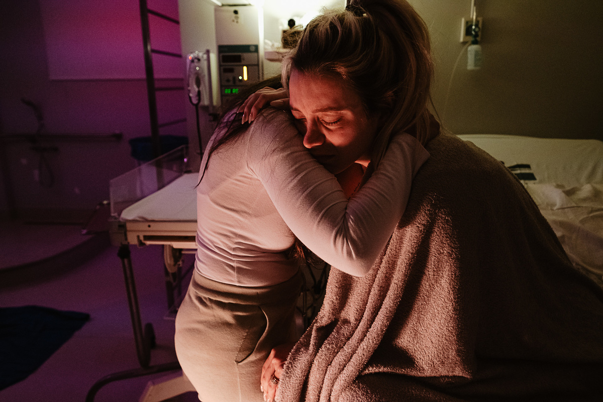 parto natural, emocionante na maternidade ilha em Florianopolis, por Thiago Braga fotografia