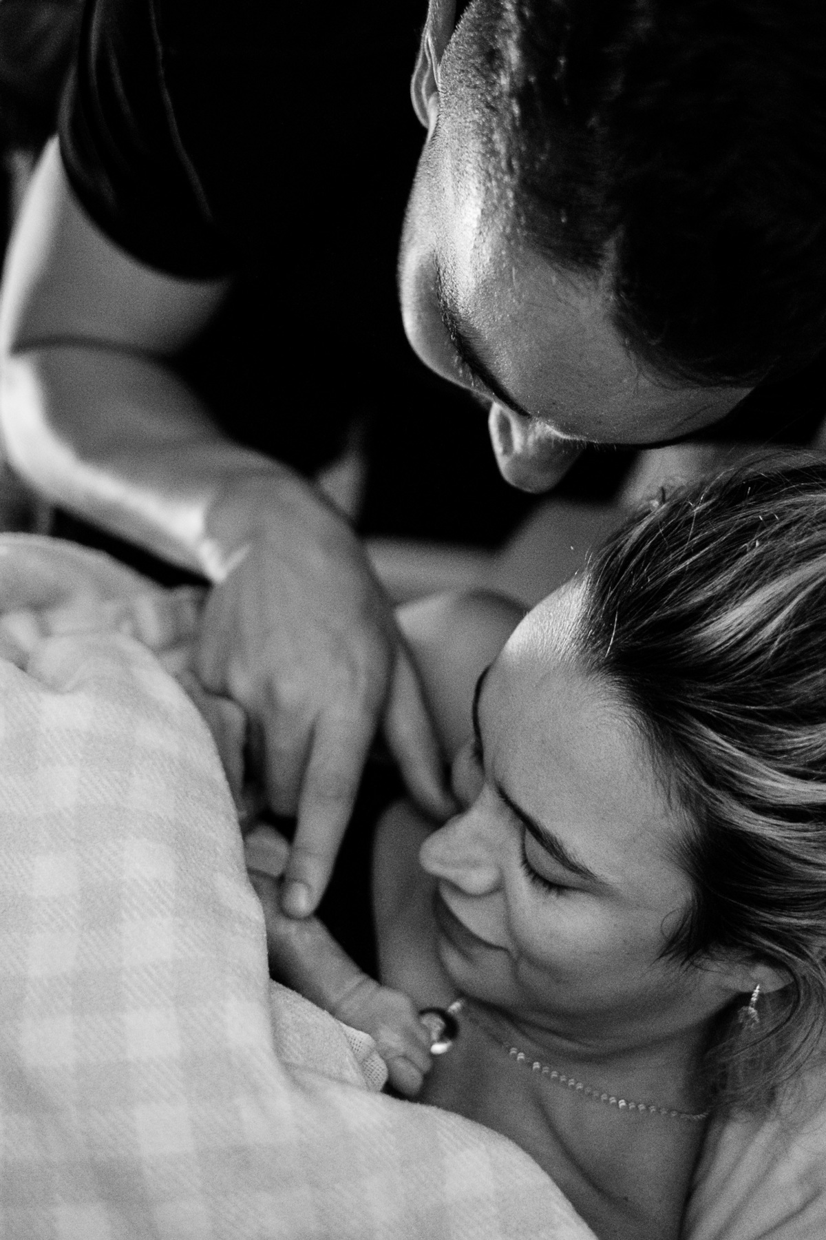 parto natural, emocionante na maternidade ilha em Florianopolis, por Thiago Braga fotografia