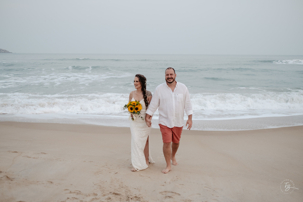 Casamento ao ar livre no campeche, mini wedding, fotografia documental, por Thiago Braga