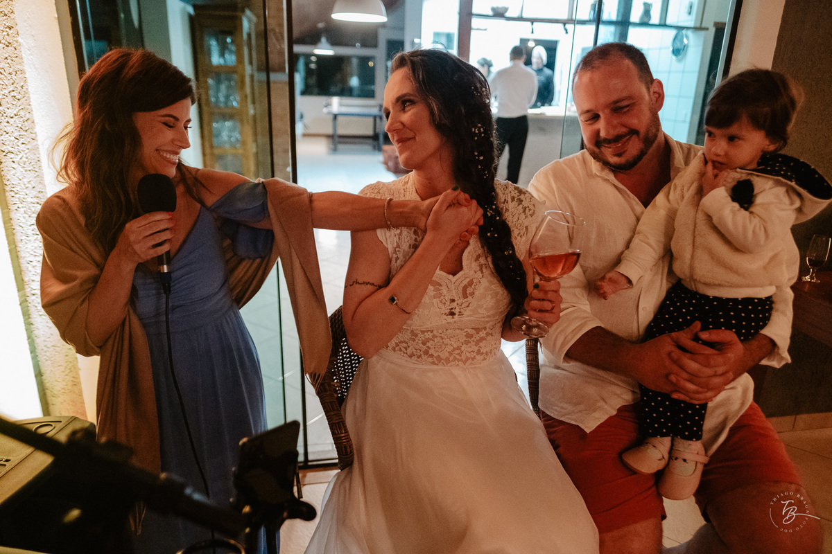 Casamento ao ar livre no campeche, mini wedding, fotografia documental, por Thiago Braga