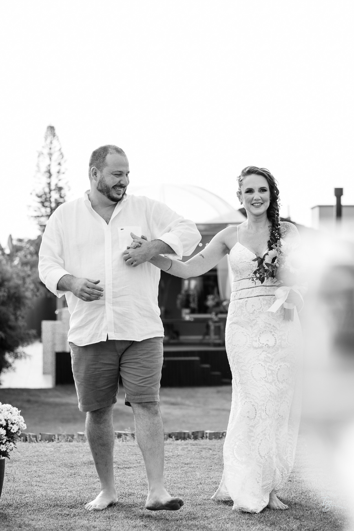 Casamento ao ar livre no campeche, mini wedding, fotografia documental, por Thiago Braga