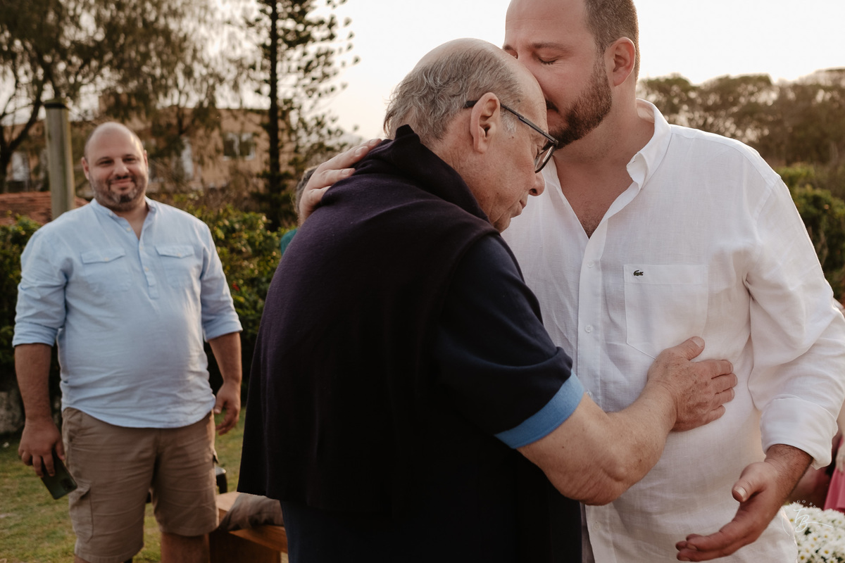 Casamento ao ar livre no campeche, mini wedding, fotografia documental, por Thiago Braga