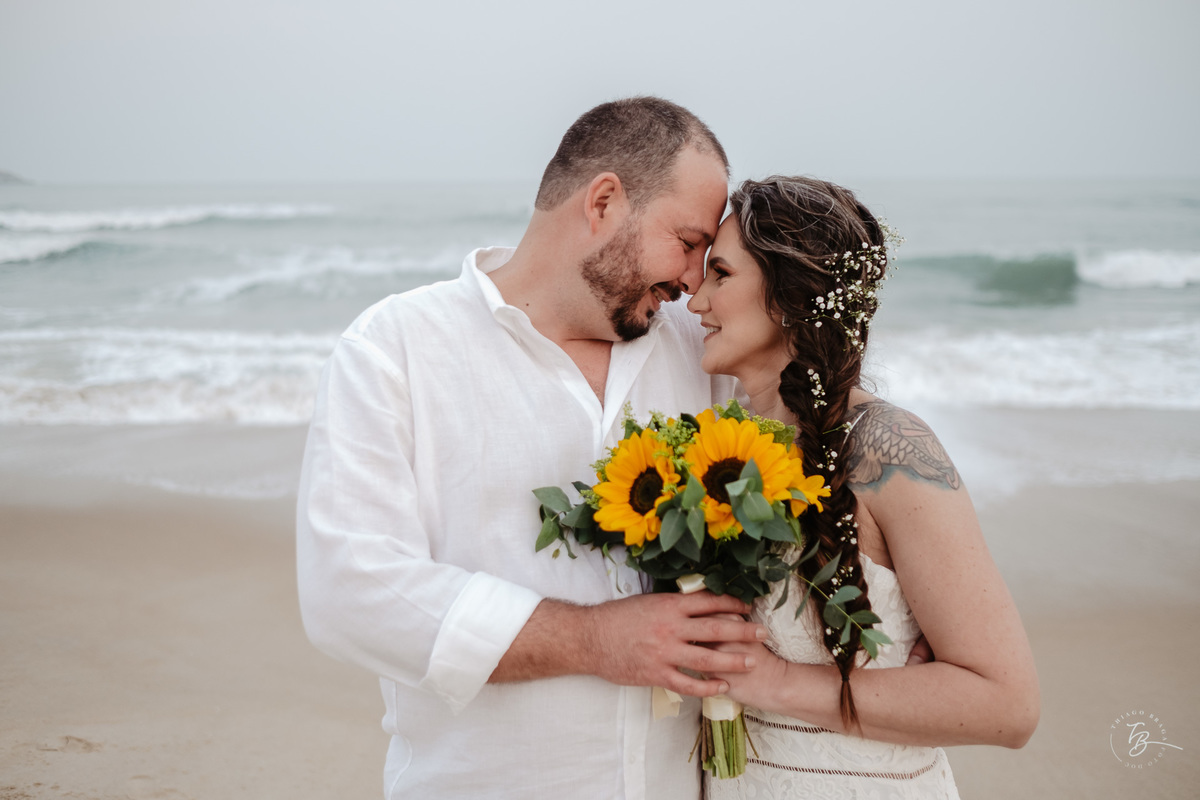 Casamento ao ar livre no campeche, mini wedding, fotografia documental, por Thiago Braga
