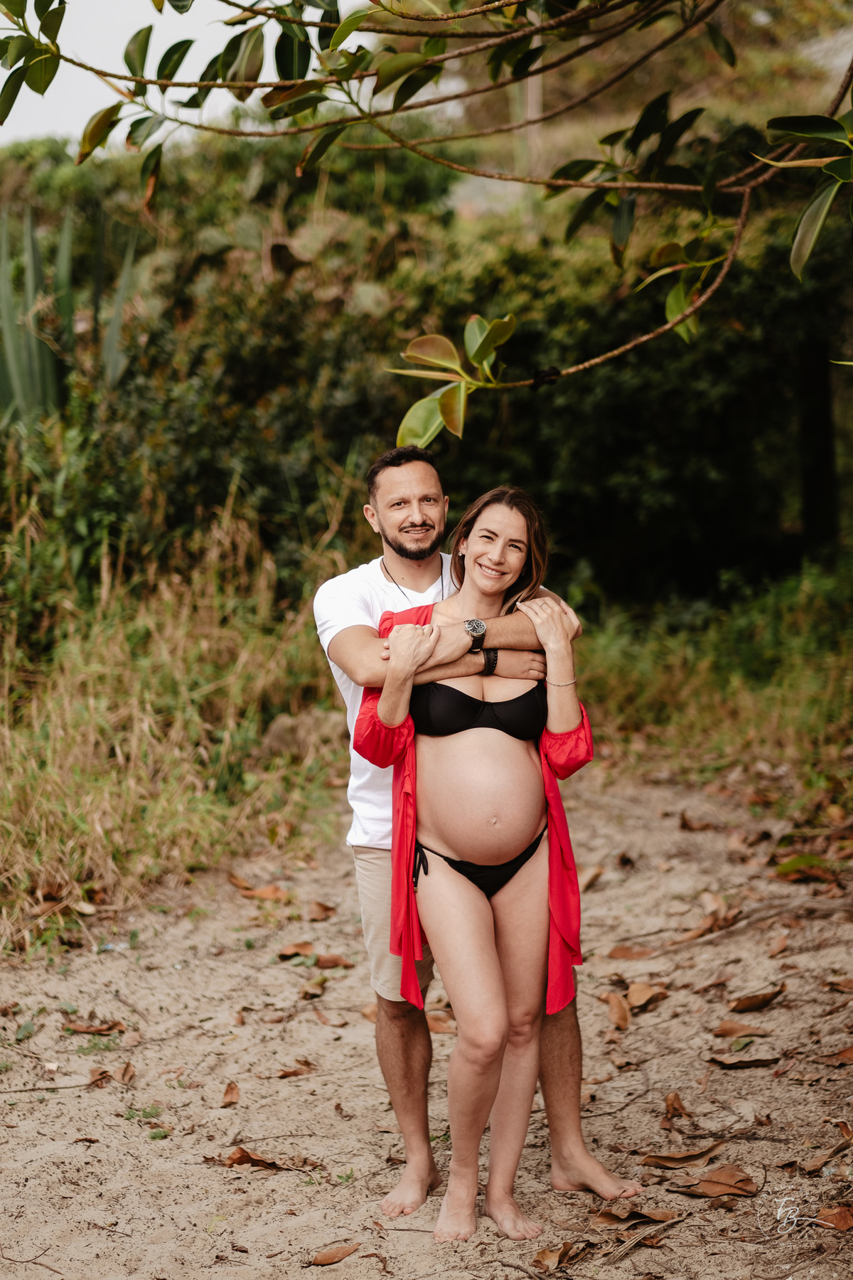 ensaio gestante em casa e na praia fim de tarde em jurere, espera da helena por Thiago braga fotografia