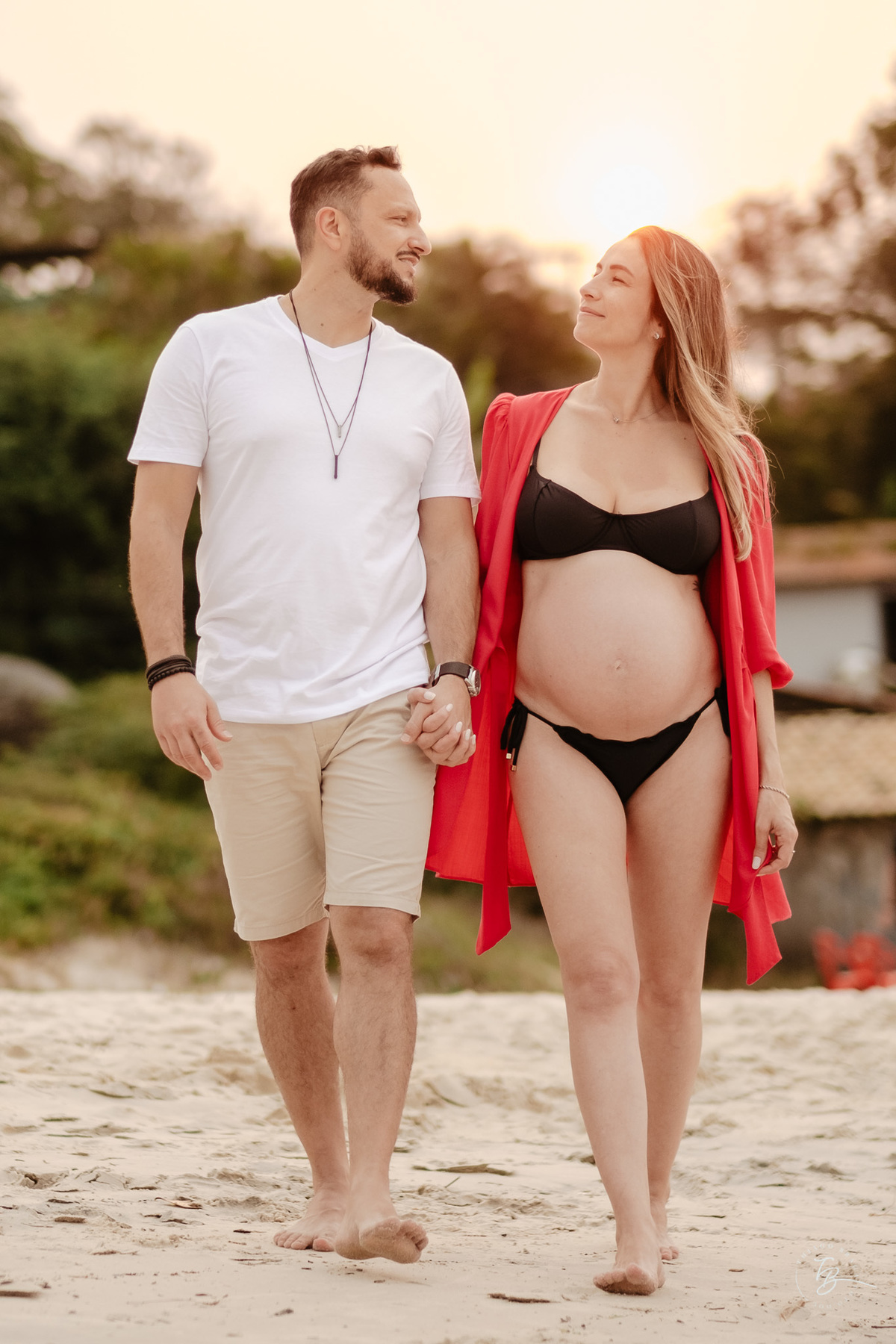 ensaio gestante em casa e na praia fim de tarde em jurere, espera da helena por Thiago braga fotografia