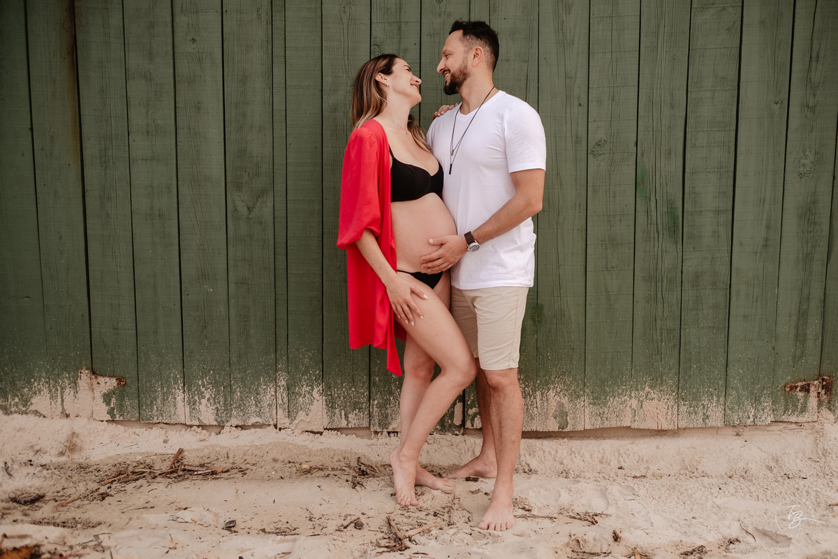 ensaio gestante em casa e na praia fim de tarde em jurere, espera da helena por Thiago braga fotografia