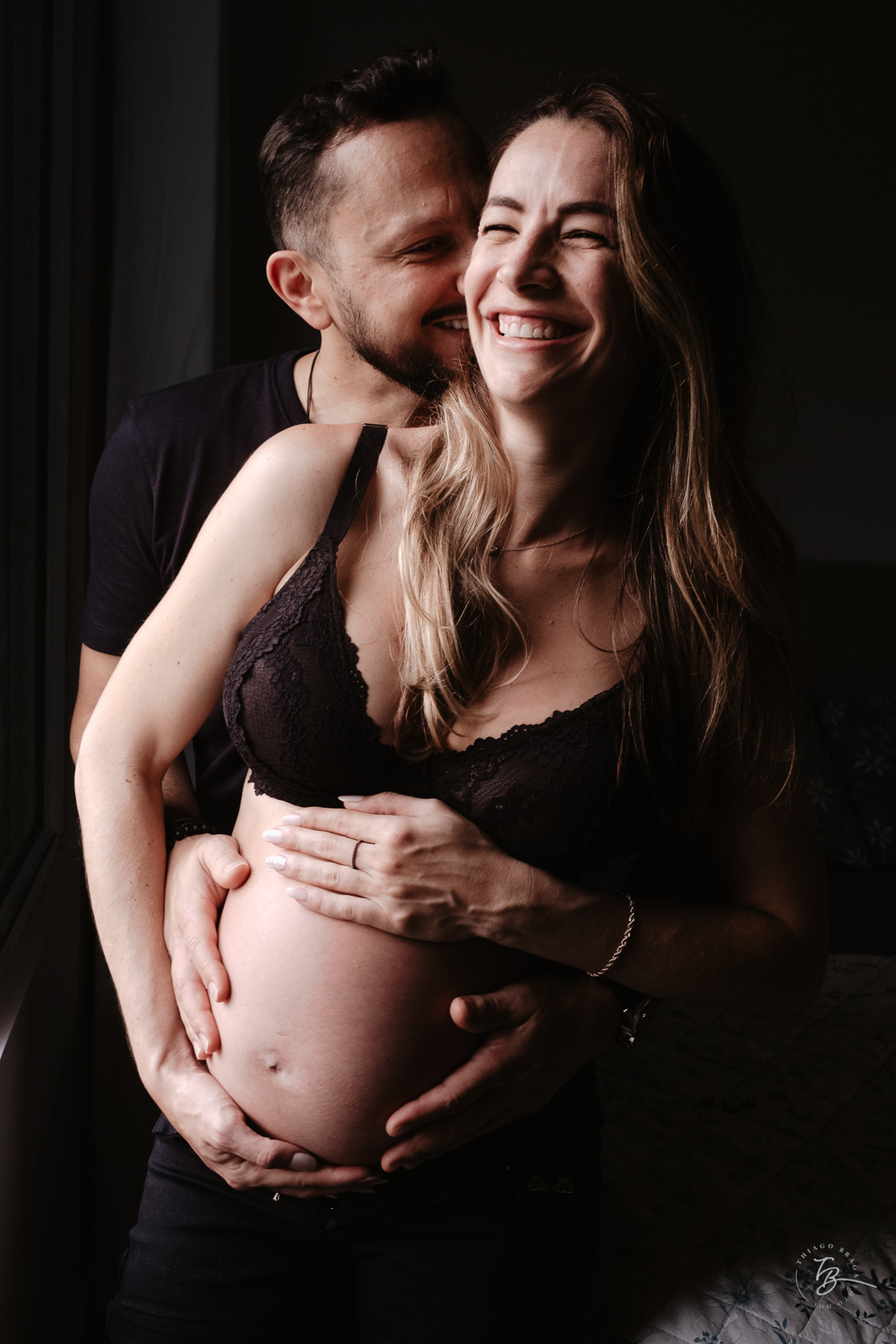 ensaio gestante em casa e na praia fim de tarde em jurere, espera da helena por Thiago braga fotografia