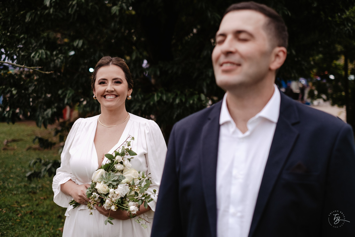 casamento intimista em cartório em Florianopolis, ensaio fim de tarde na ufsc, casal