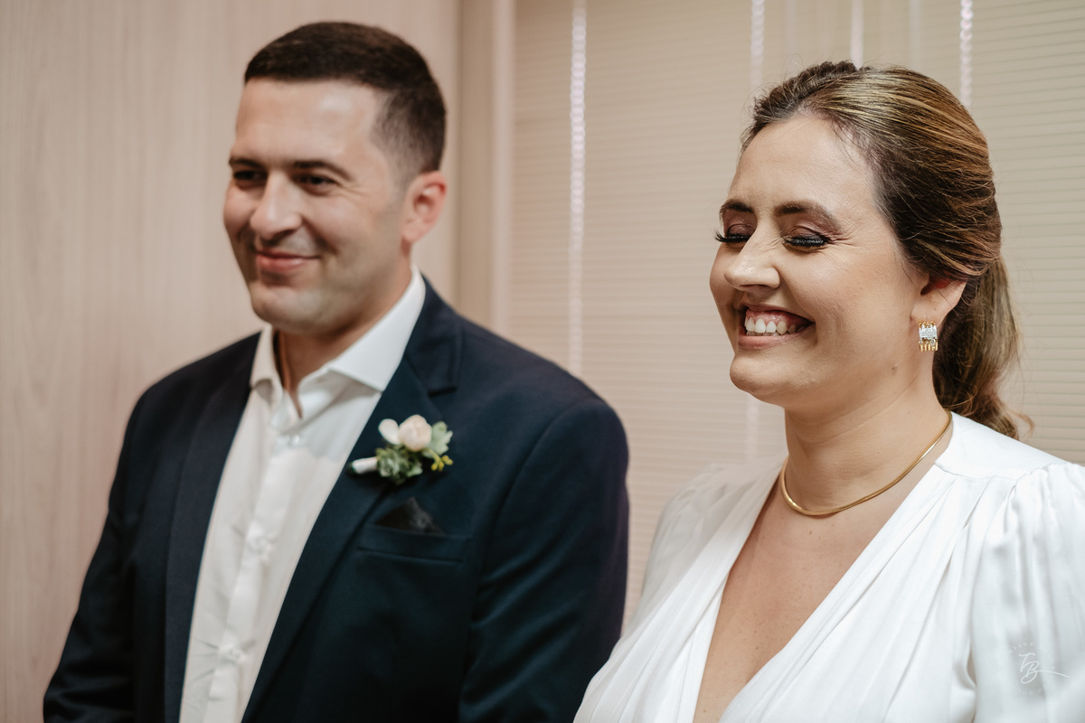 casamento intimista em cartório em Florianopolis, ensaio fim de tarde na ufsc, casal