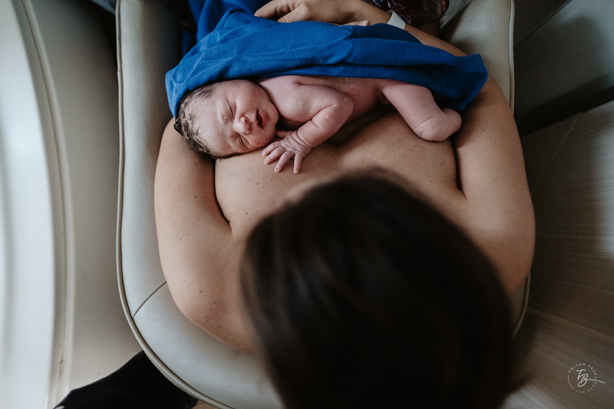 parto normal, no ilha maternidade por Thiago Braga fotografia