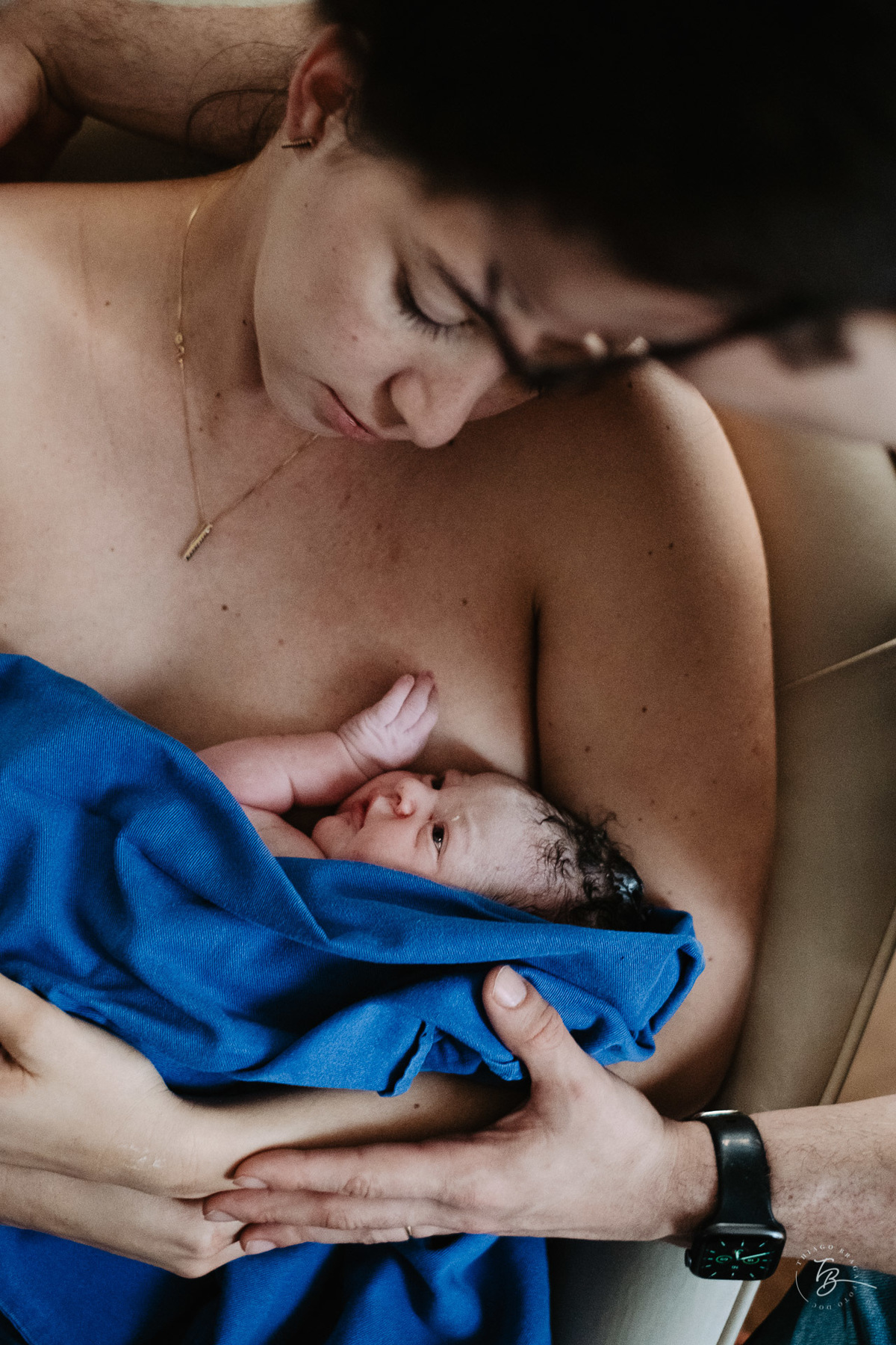 parto normal, no ilha maternidade por Thiago Braga fotografia