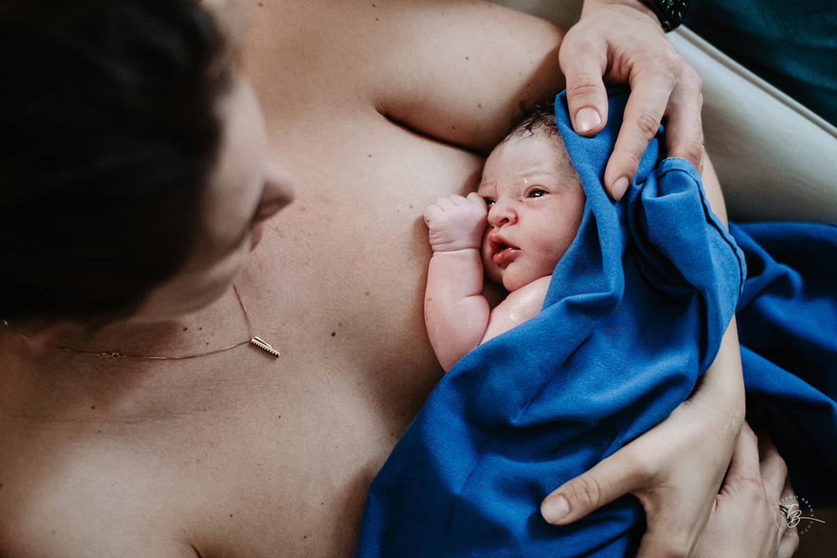 parto normal, no ilha maternidade por Thiago Braga fotografia