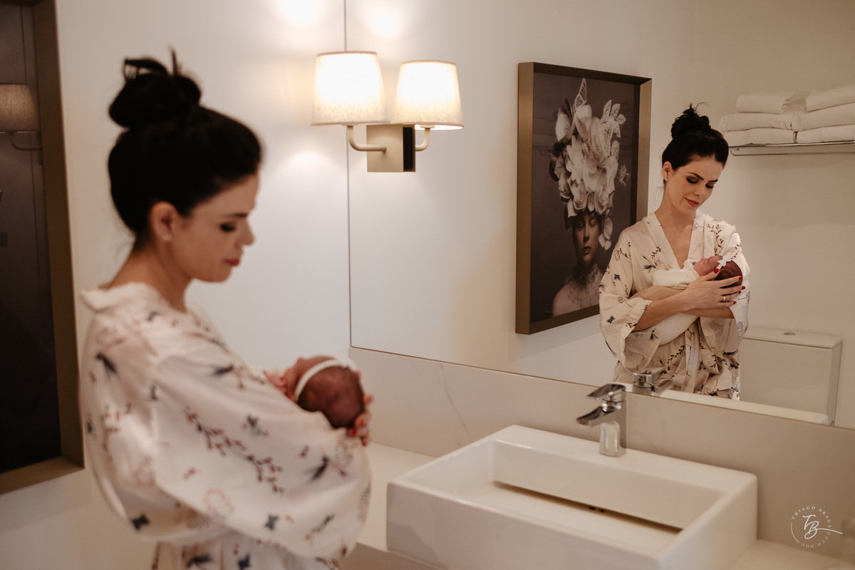 Newbornlifestyle no hotel kplatz em São José, primeiros dias da Laura por Thiago Braga Fotografia
