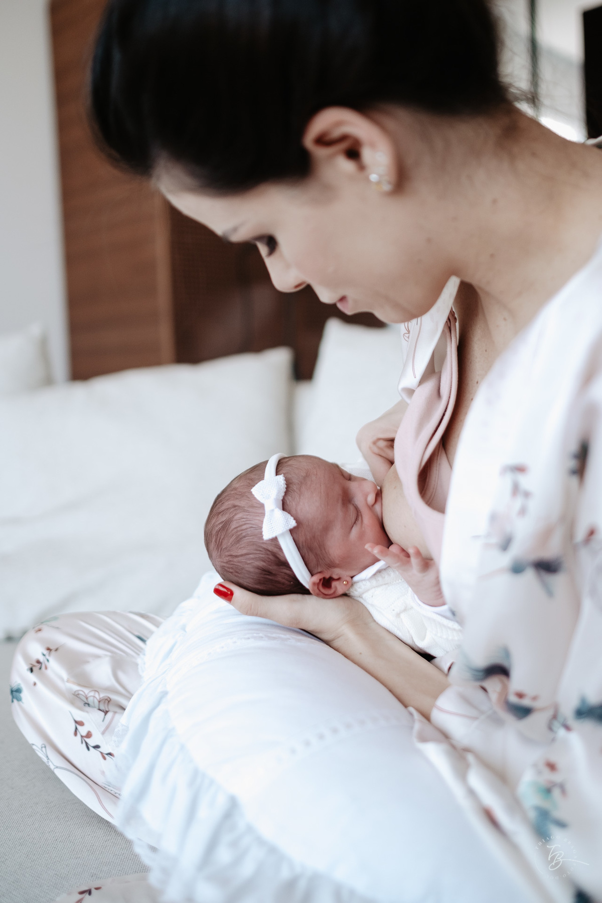 Newbornlifestyle no hotel kplatz em São José, primeiros dias da Laura por Thiago Braga Fotografia