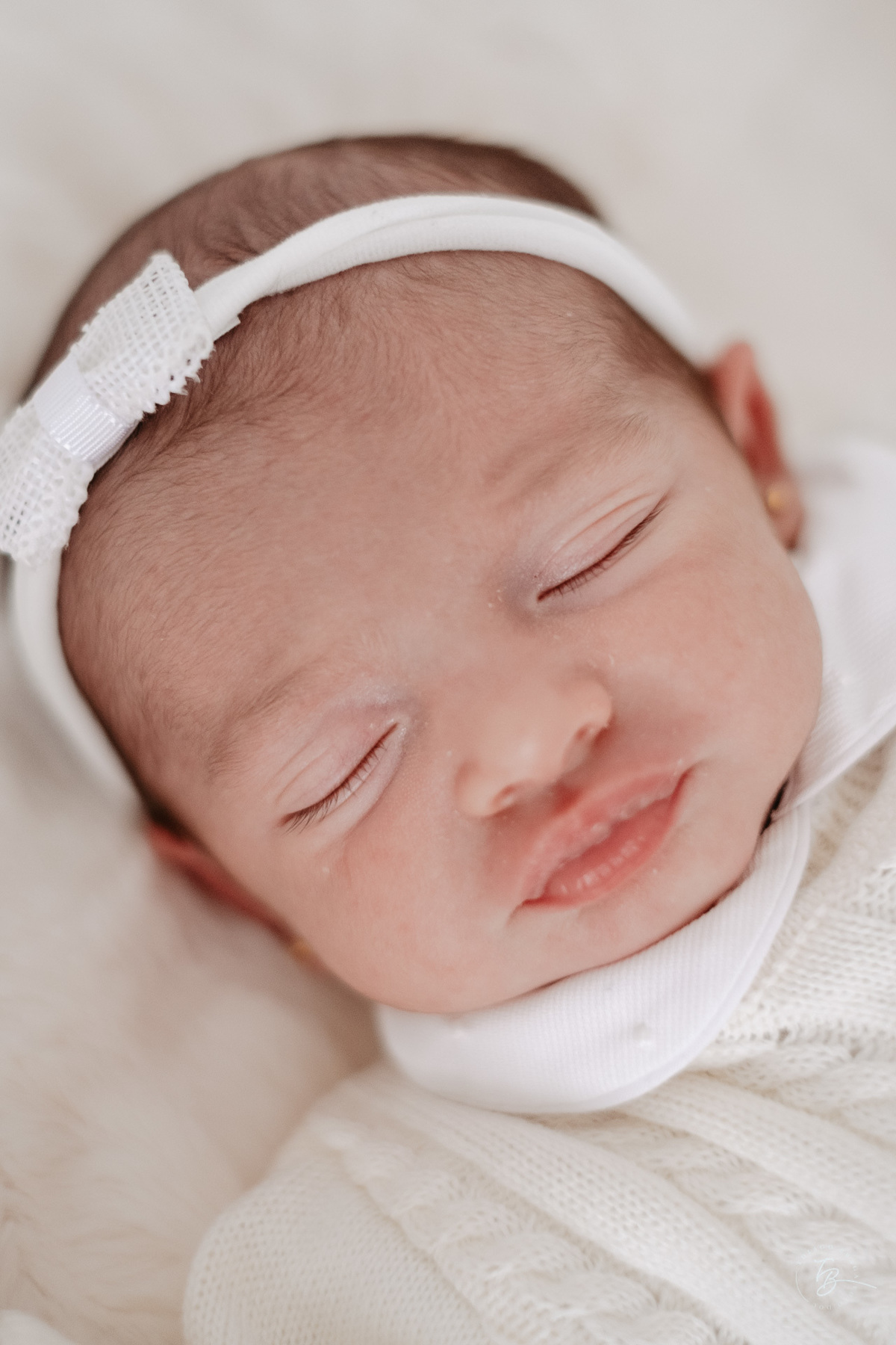 Newbornlifestyle no hotel kplatz em São José, primeiros dias da Laura por Thiago Braga Fotografia