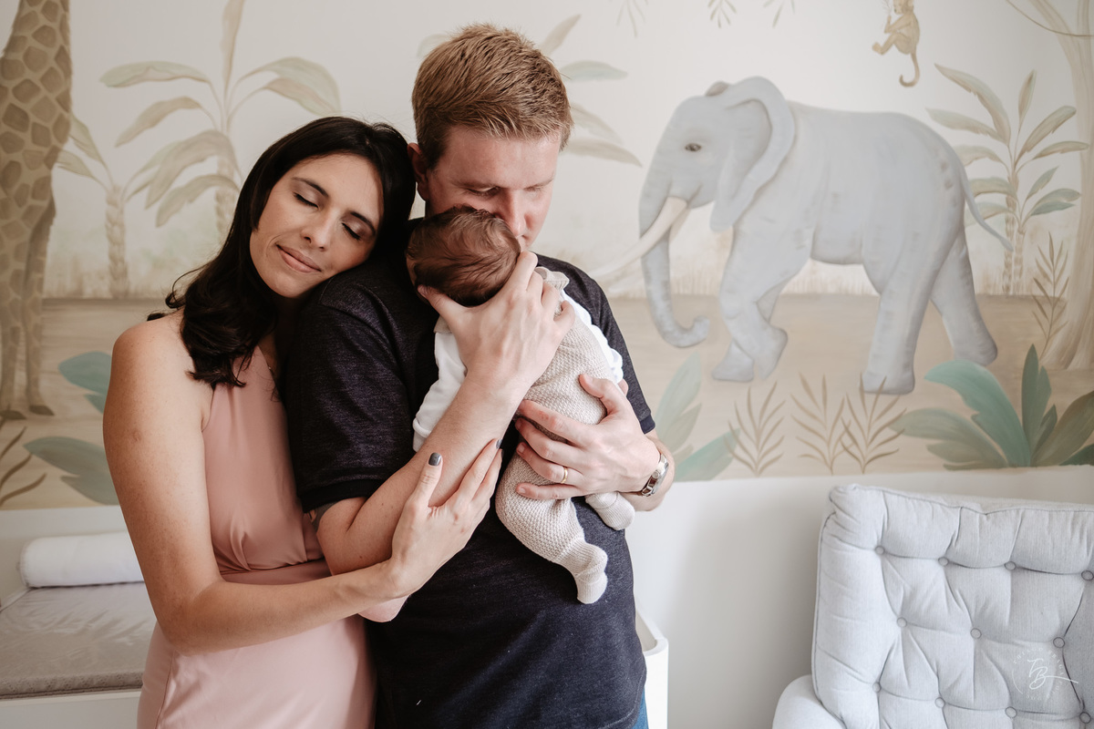 newbornlifestyle, ensaio em casa, primeiros dias do Murilo por Thiago Braga fotografia