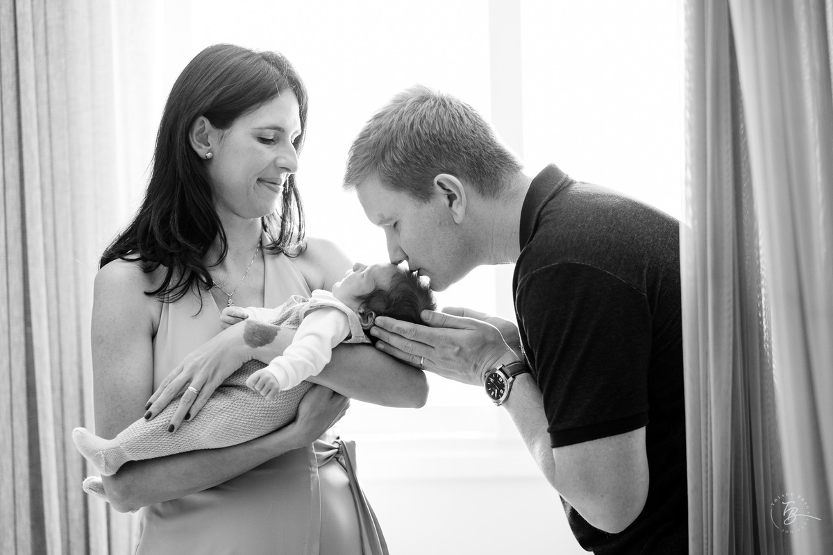 newbornlifestyle, ensaio em casa, primeiros dias do Murilo por Thiago Braga fotografia