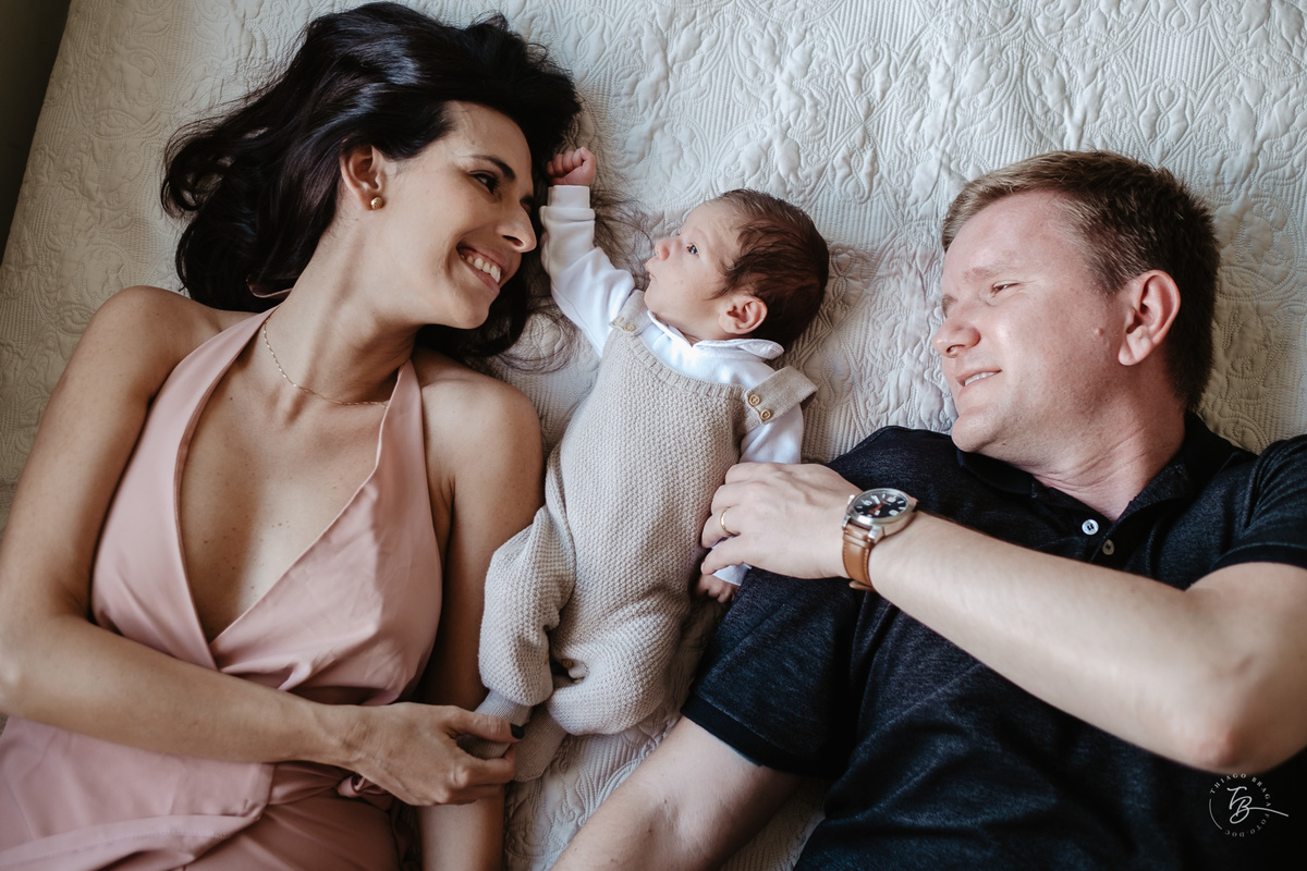 newbornlifestyle, ensaio em casa, primeiros dias do Murilo por Thiago Braga fotografia