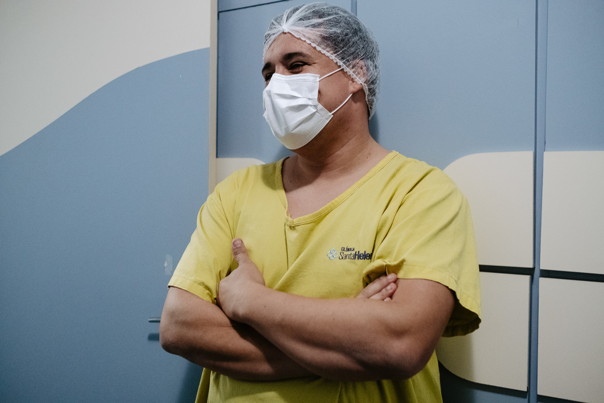 Fotografia de nascimento por Thiago Braga, na maternidade Santa Helena em Florianópolis