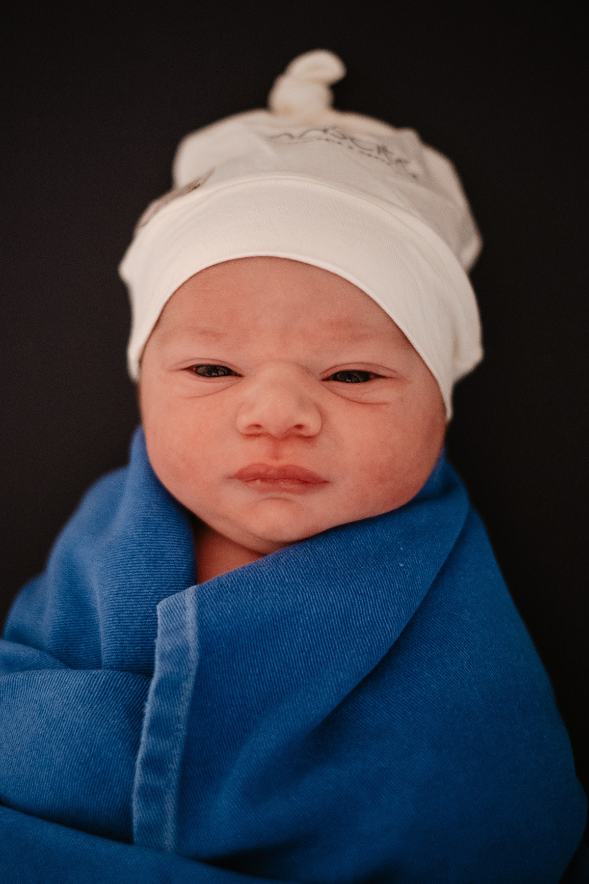 Fotografia de nascimento por Thiago Braga, na maternidade Santa Helena em Florianópolis