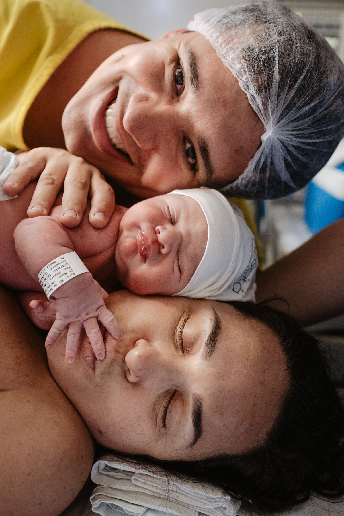 Fotografia de nascimento por Thiago Braga, na maternidade Santa Helena em Florianópolis