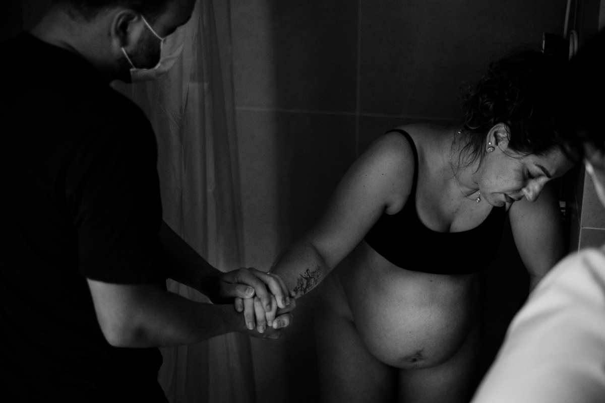 Fotos de parto e nascimento por Thiago Braga, sobre a chegada do Isaac em Florianópolis.