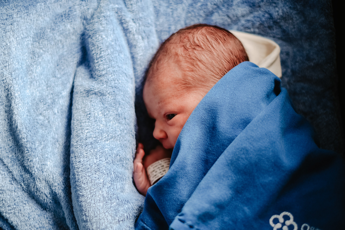 Fotos de parto e nascimento por Thiago Braga, sobre a chegada do Isaac em Florianópolis.