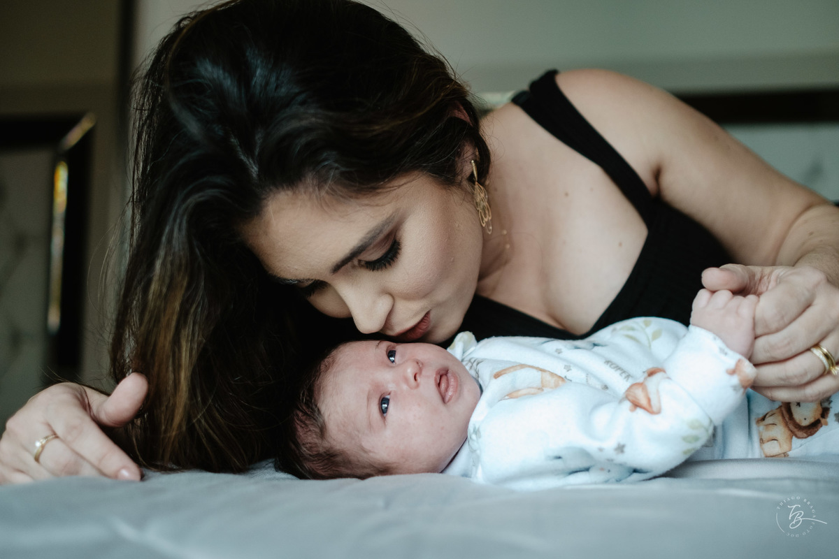 ensaio de bebê e família nos primeiros dias da Anna clara em casa, em Florianópolis, pot Thiago Braga