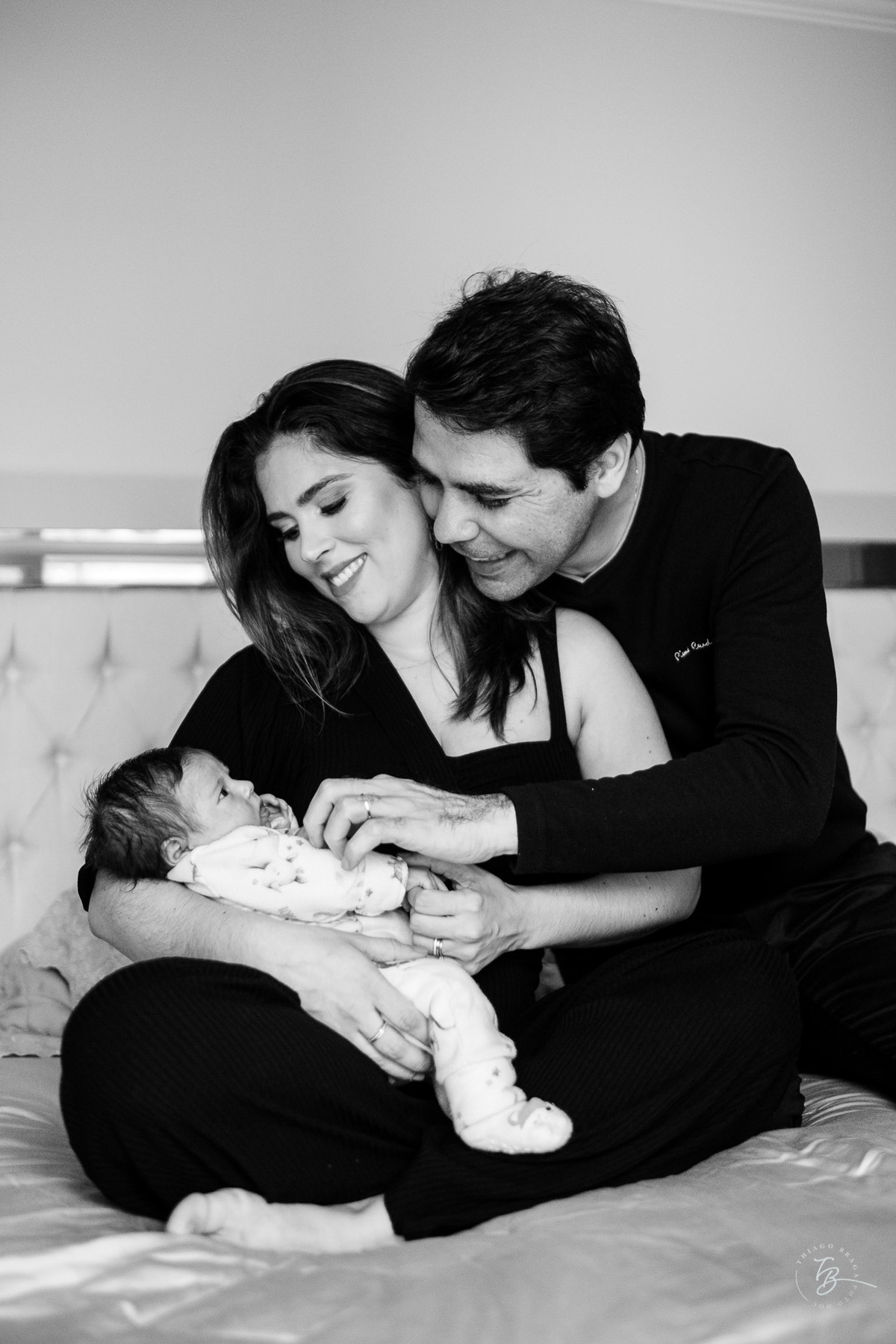 ensaio de bebê e família nos primeiros dias da Anna clara em casa, em Florianópolis, pot Thiago Braga