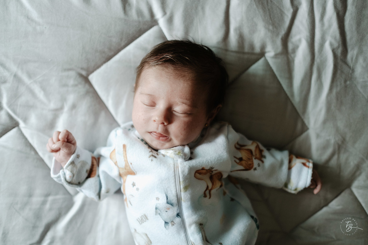 ensaio de bebê e família nos primeiros dias da Anna clara em casa, em Florianópolis, pot Thiago Braga